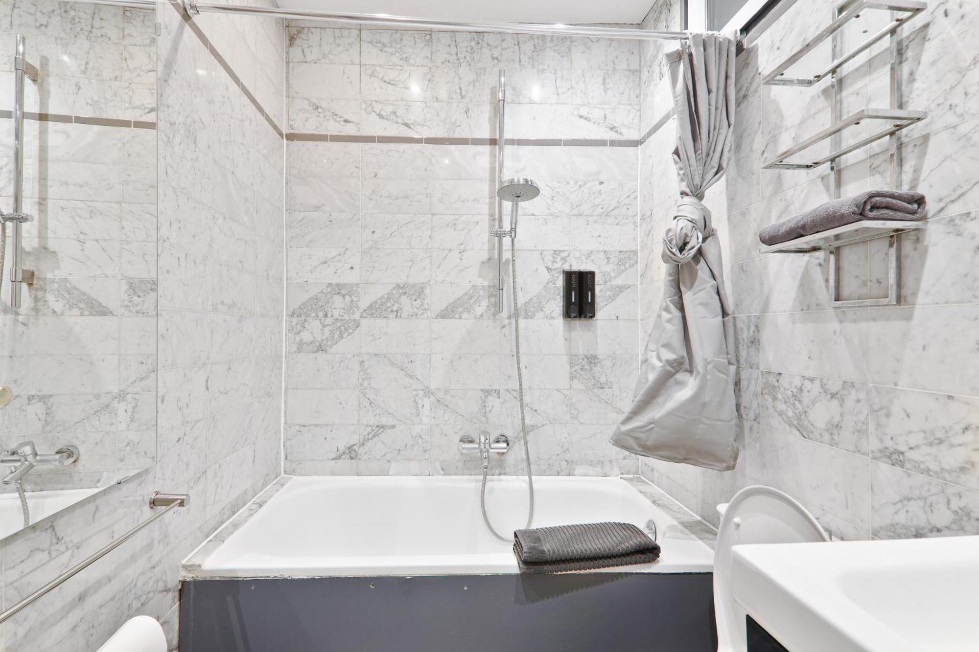 Appartement Quartier Champs-Elysees Free Netflix Paris Eksteriør billede