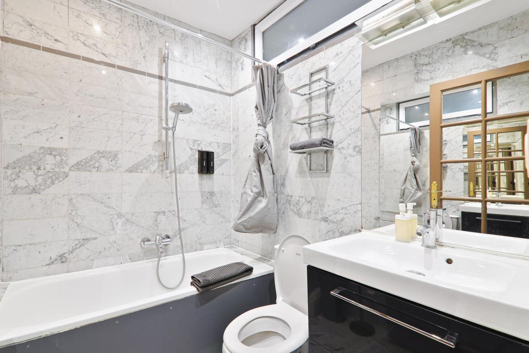 Appartement Quartier Champs-Elysees Free Netflix Paris Eksteriør billede